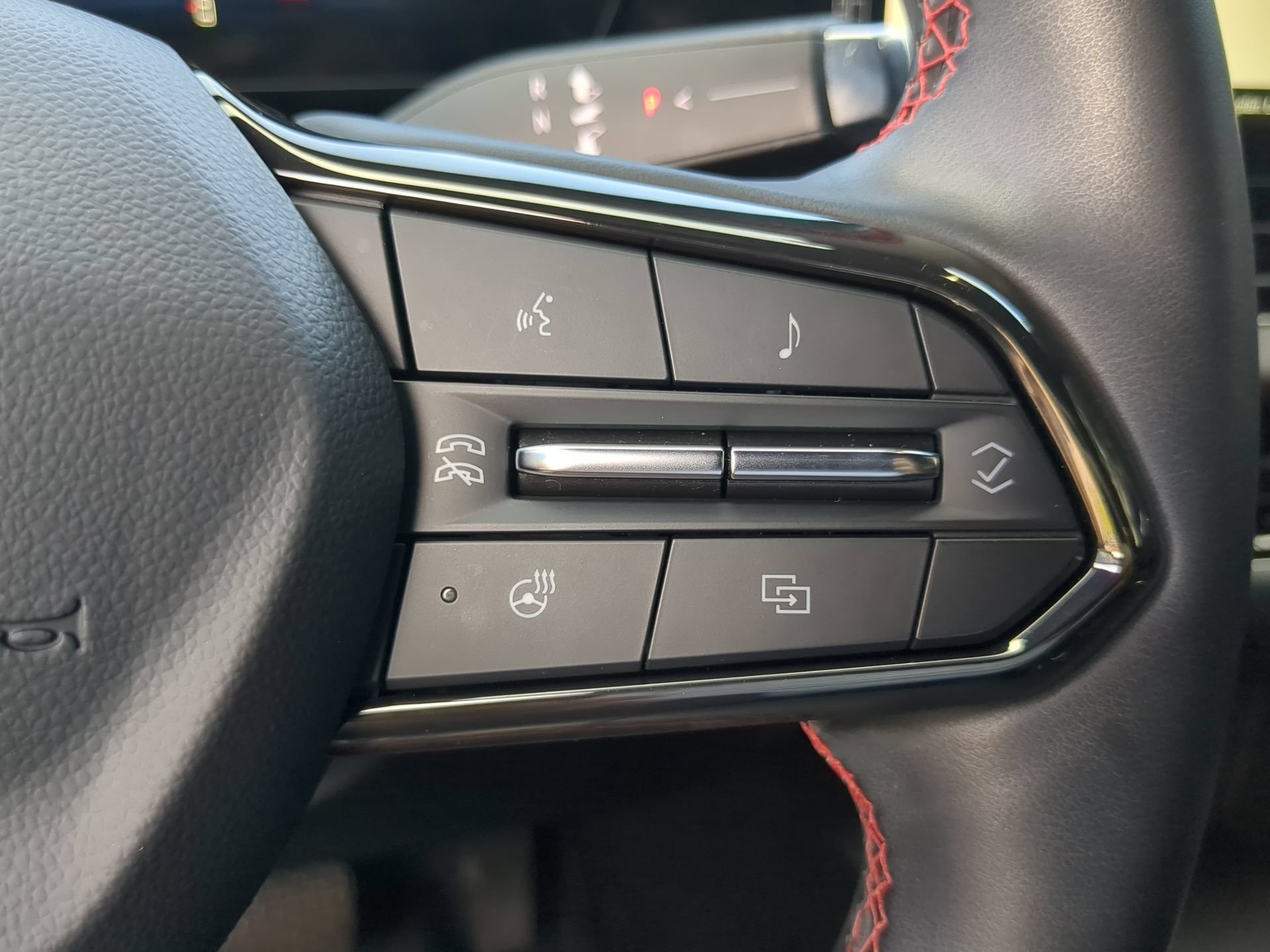 Used 2025 Chevrolet Equinox RS w/ Convenience Package III FWD image 66