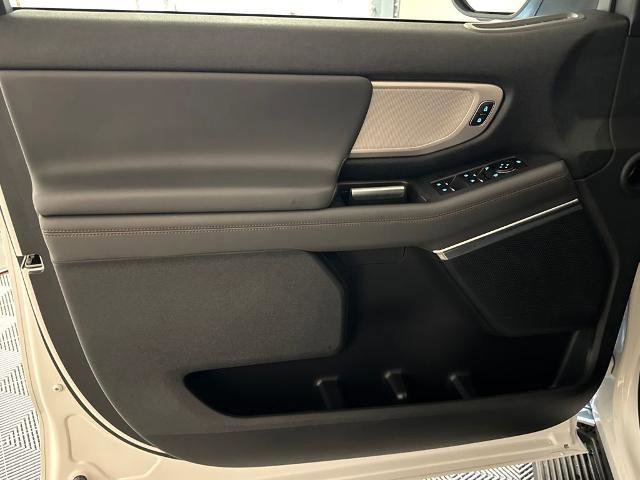 Certified 2025 Ford Expedition Active image 16