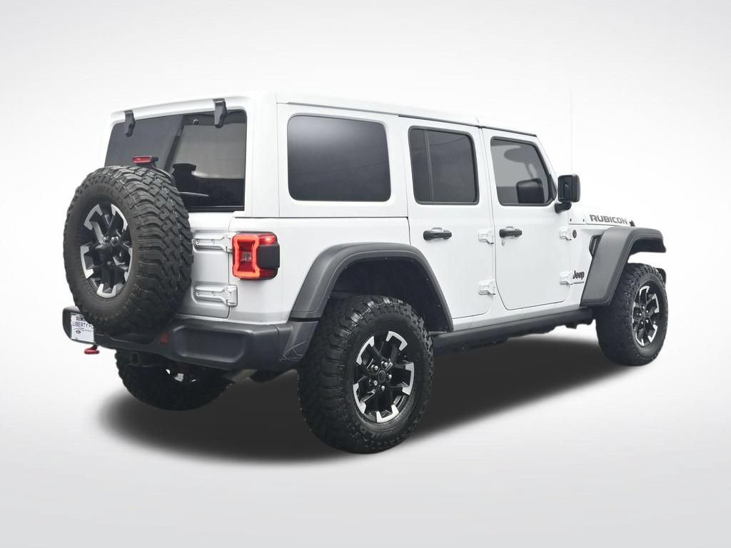 Used 2025 Jeep Wrangler Unlimited Rubicon w/ Convenience Group AWD/4WD image 6