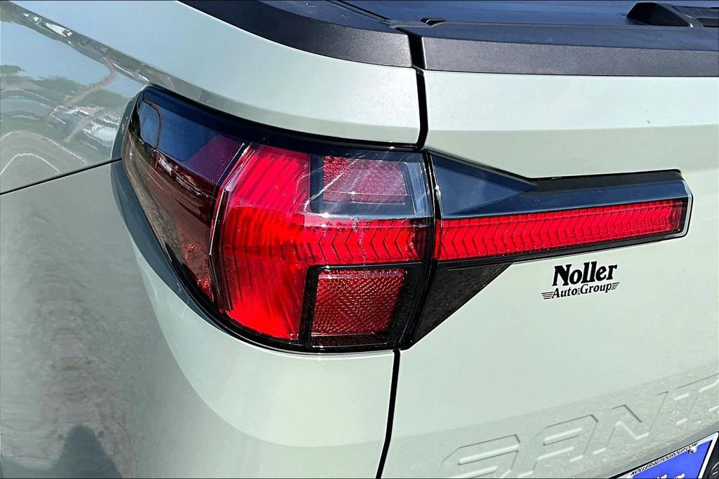Used 2025 Hyundai Santa Cruz SEL FWD image 31