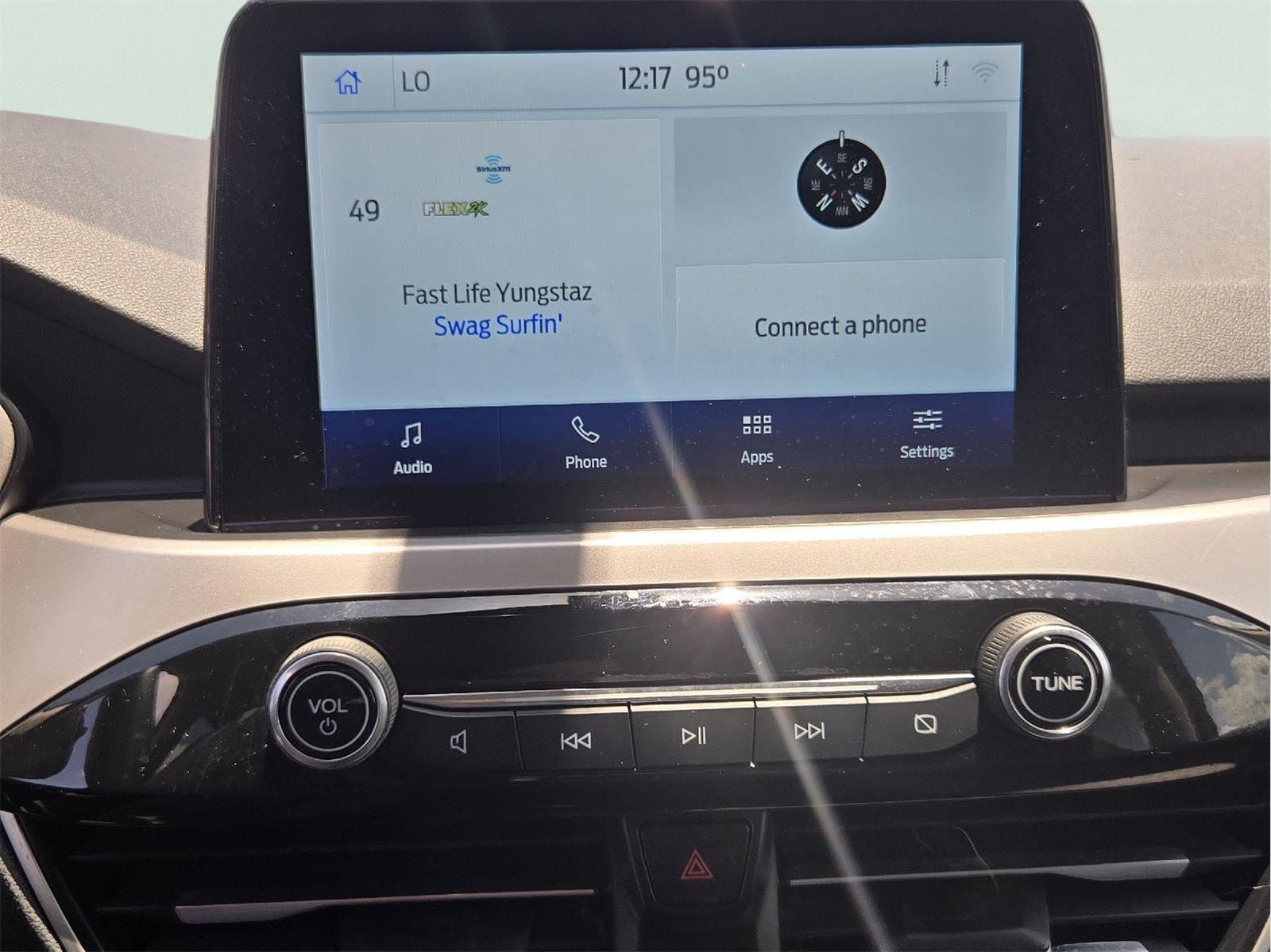 Certified 2020 Ford Escape SE AWD/4WD image 15