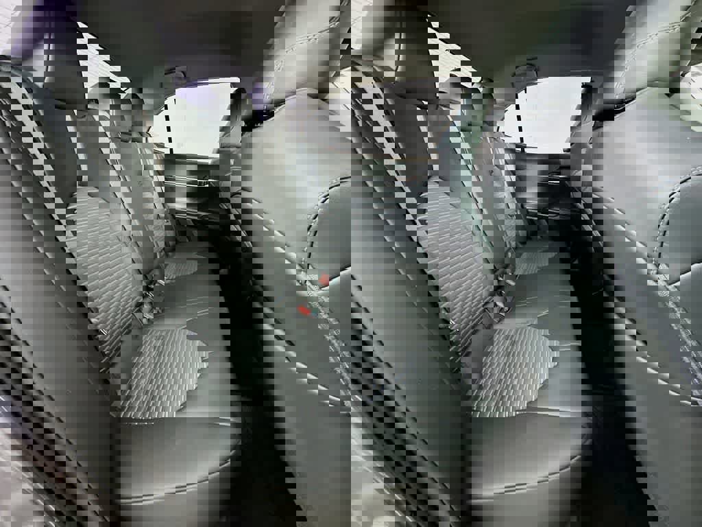 Used 2023 Toyota Camry SE image 30