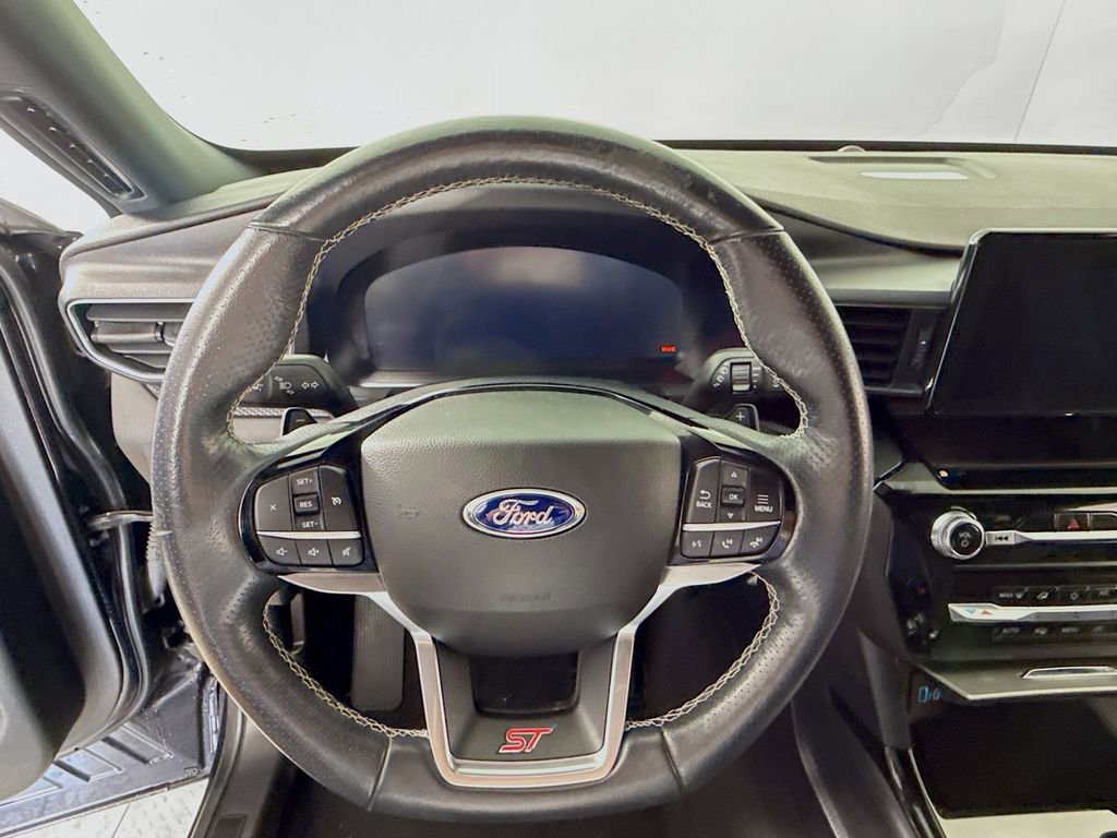 Certified 2022 Ford Explorer ST image 18