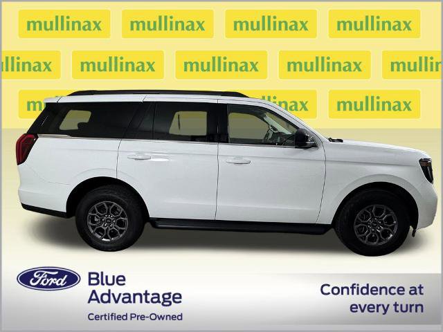 Certified 2025 Ford Expedition Active RWD image 2