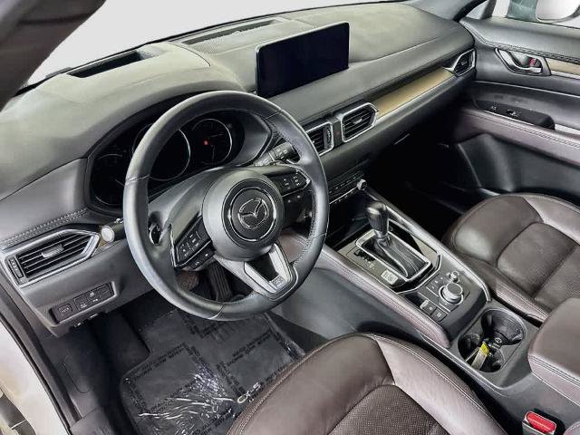 Used 2023 MAZDA CX-5 Signature AWD/4WD image 2