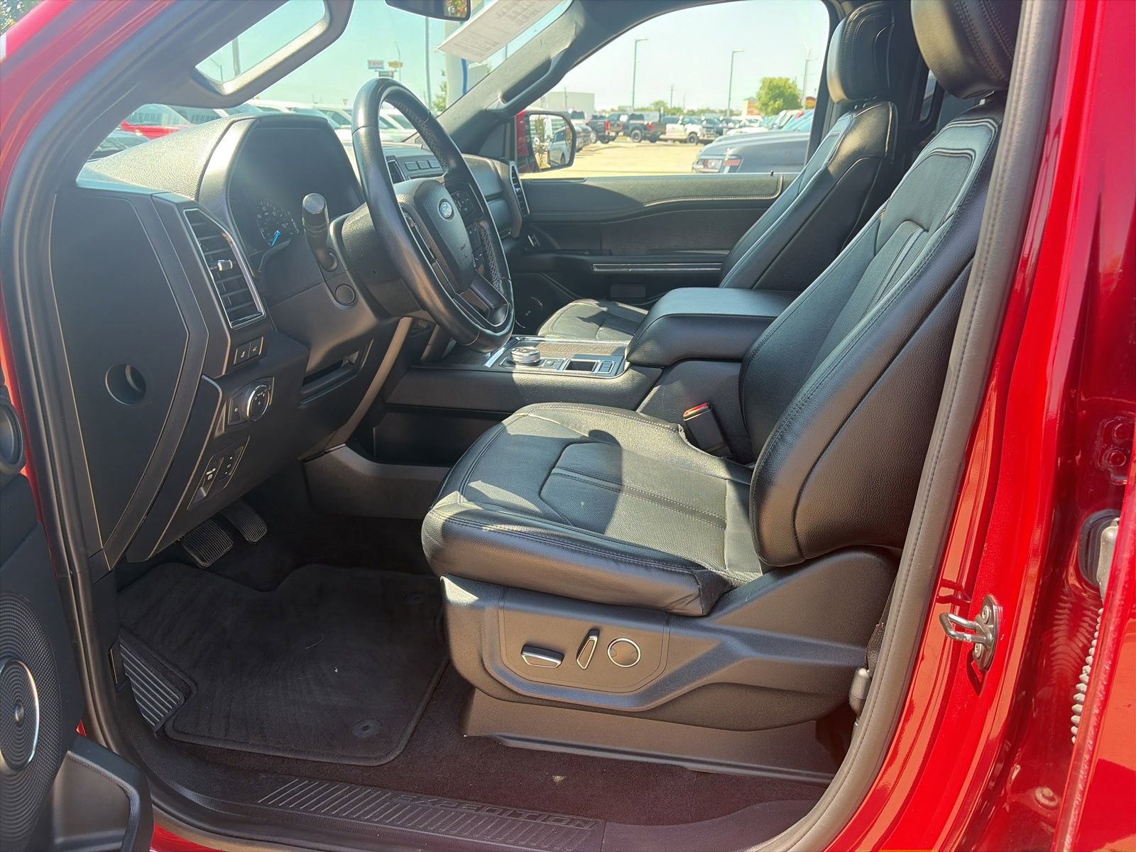 Certified 2019 Ford Expedition Limited w/ Texas Edition Package RWD image 13