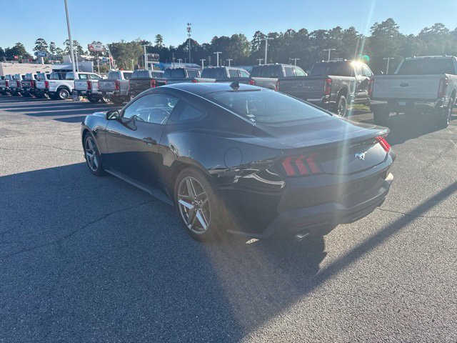 Certified 2024 Ford Mustang Coupe RWD image 5
