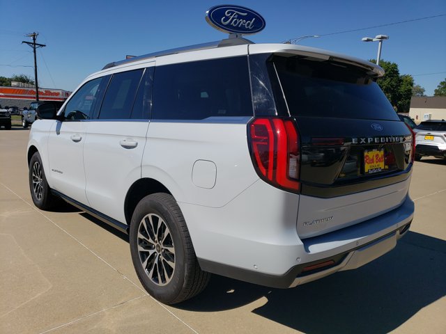 Certified 2025 Ford Expedition Platinum AWD/4WD image 5