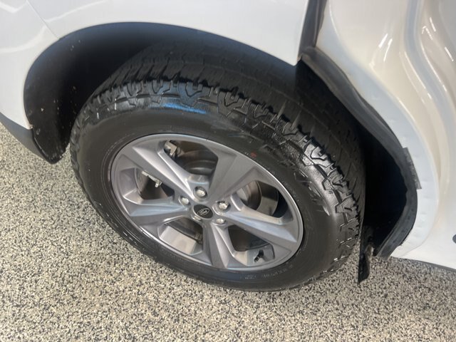 Certified 2023 Ford Edge SEL w/ Sport Appearance Package AWD/4WD image 16