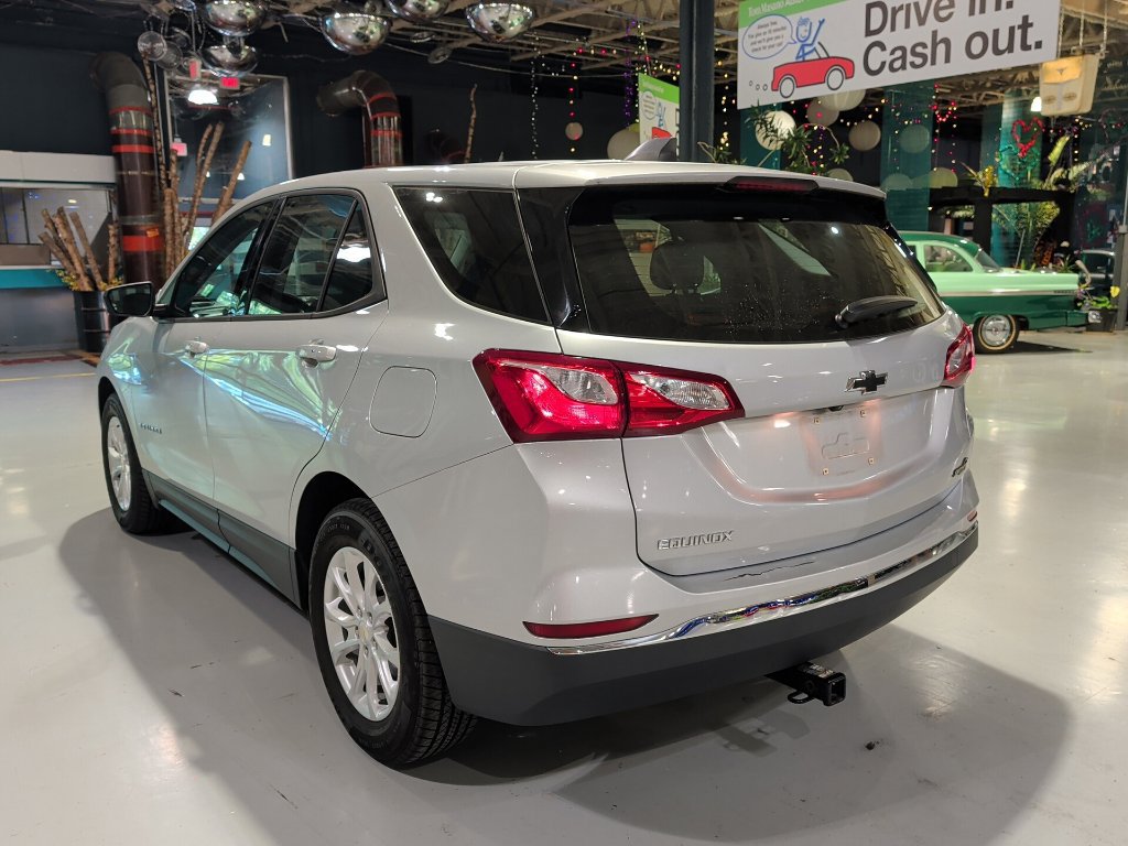 Used 2018 Chevrolet Equinox LS FWD image 11