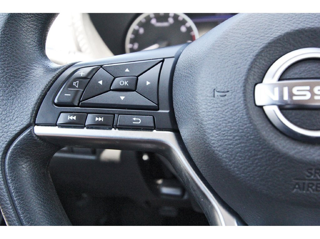 Used 2025 Nissan Sentra SV w/ Trunk Package FWD image 18