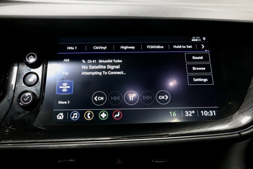 Used 2023 Buick Envision Essence w/ Sport Touring Package image 10