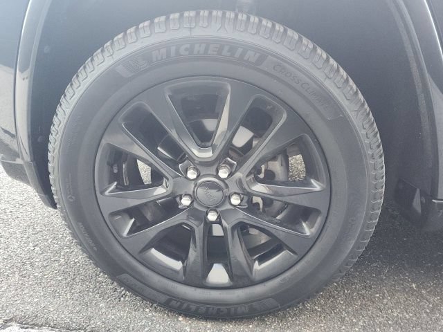 Used 2018 Jeep Grand Cherokee Altitude AWD/4WD image 35
