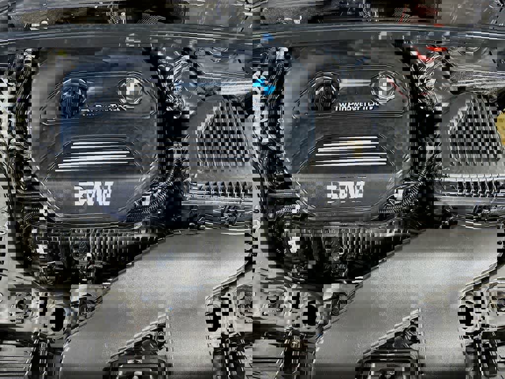 Used 2019 BMW X2 sDrive28i image 12