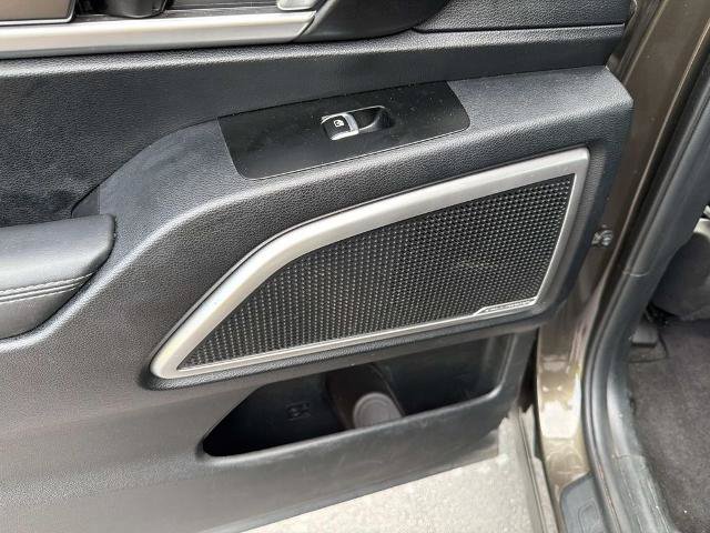 Used 2025 Kia Telluride S FWD image 19