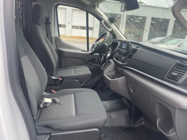 Certified 2025 Ford Transit 250 Low Roof w/ Exterior Upgrade Package RWD image 5