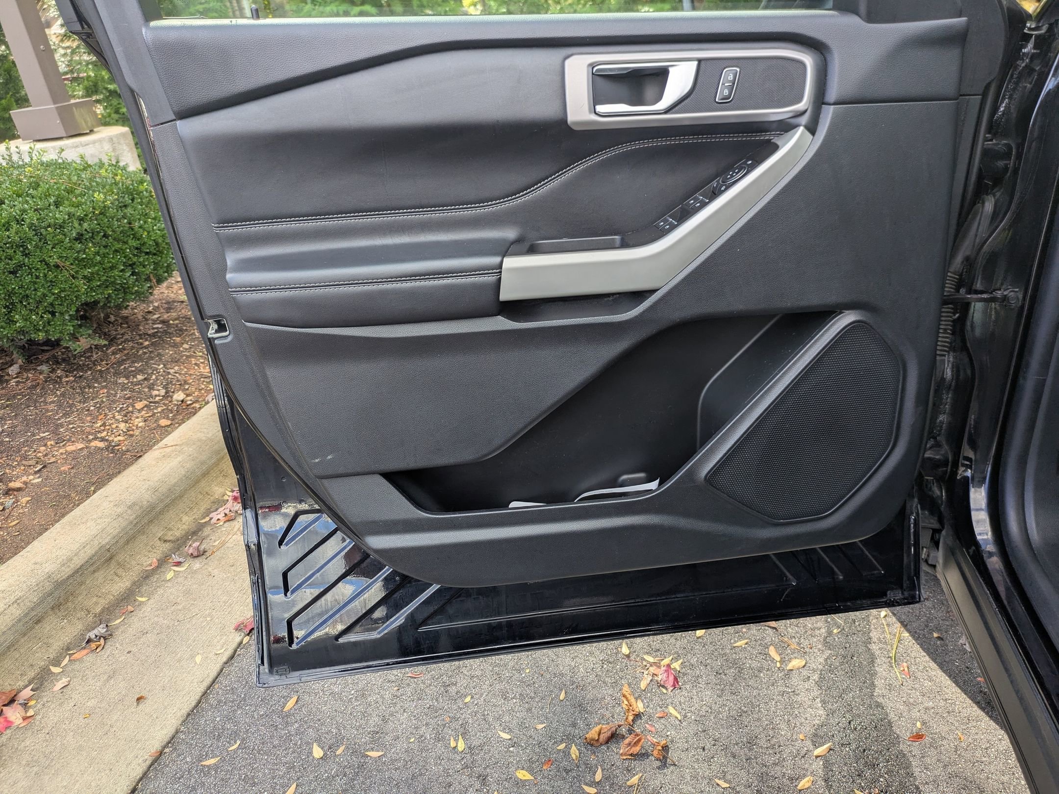 Certified 2021 Ford Explorer XLT image 10