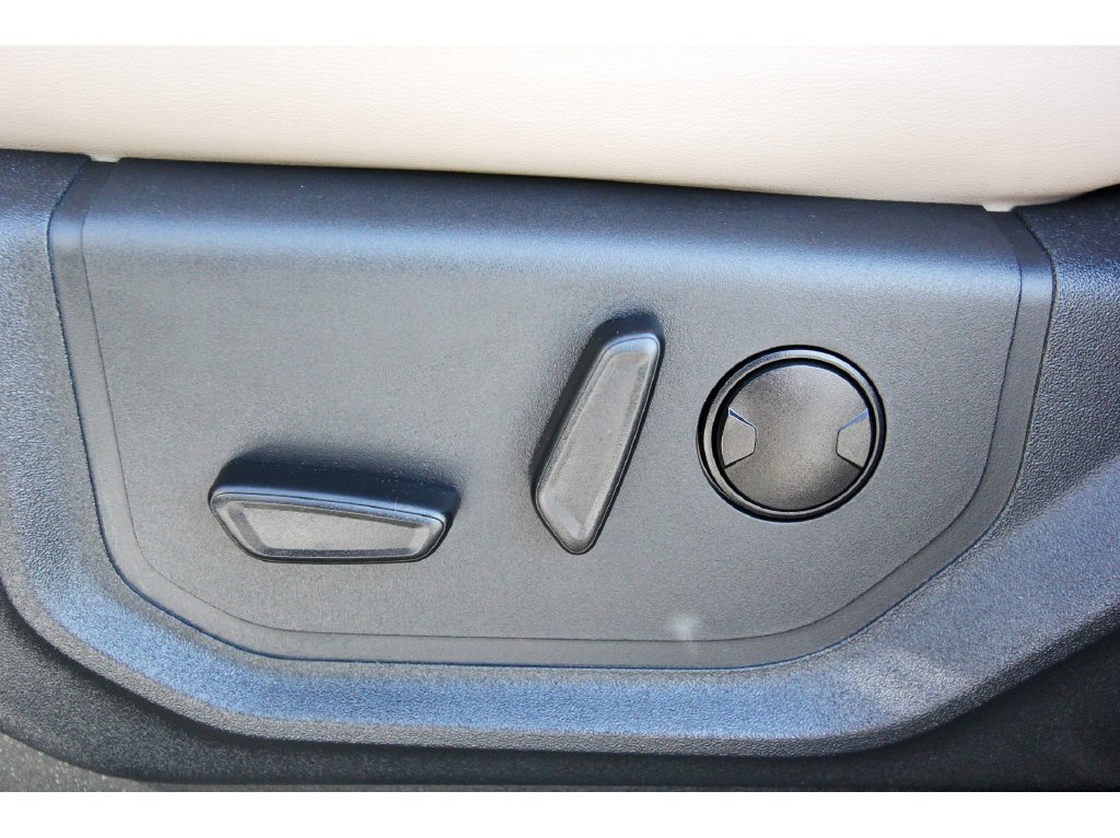 Certified 2024 Ford Expedition Max XLT RWD image 36