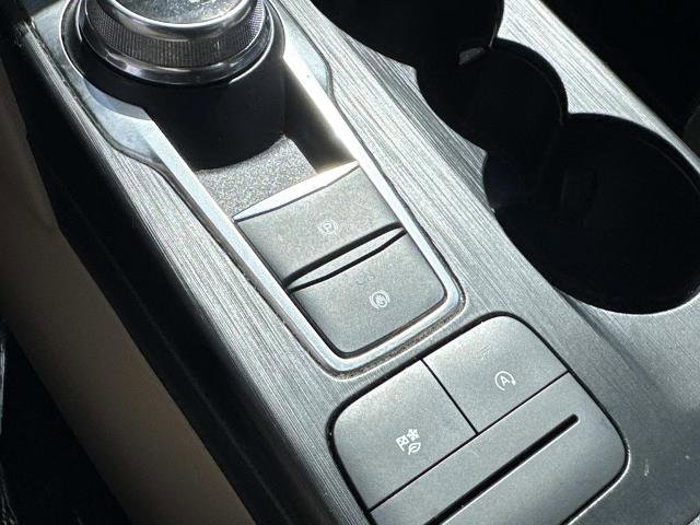 Certified 2022 Ford Escape SEL FWD image 31