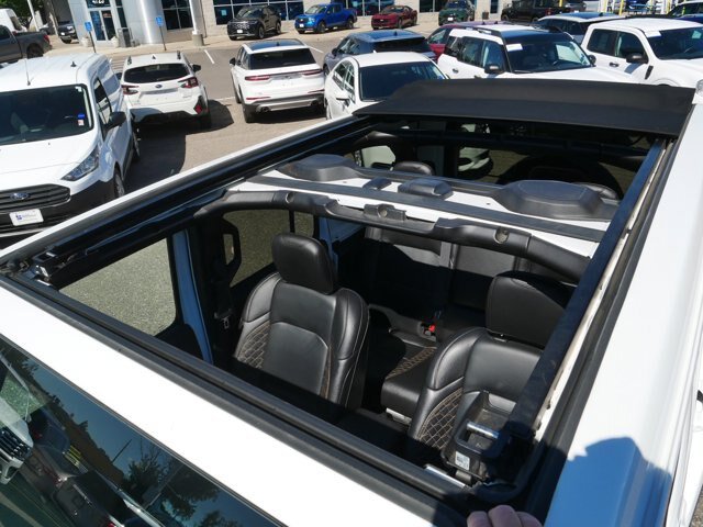 Used 2021 Jeep Wrangler Unlimited Sahara AWD/4WD image 34