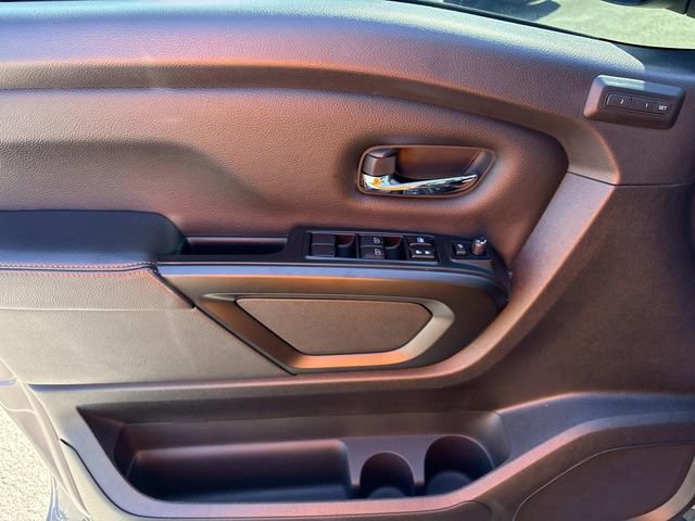 Used 2024 Nissan Titan PRO-4X w/ Pro-4x Convenience Package AWD/4WD image 23