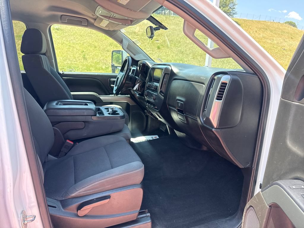 Used 2018 Chevrolet Silverado 2500 LT AWD/4WD image 27