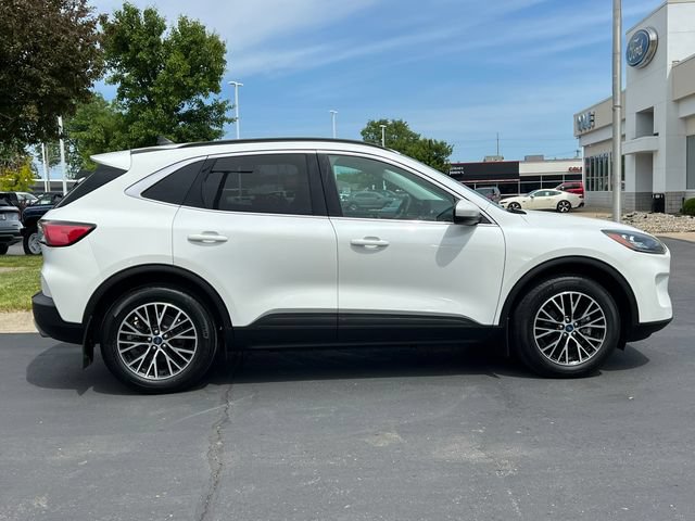 Certified 2022 Ford Escape Titanium FWD image 49