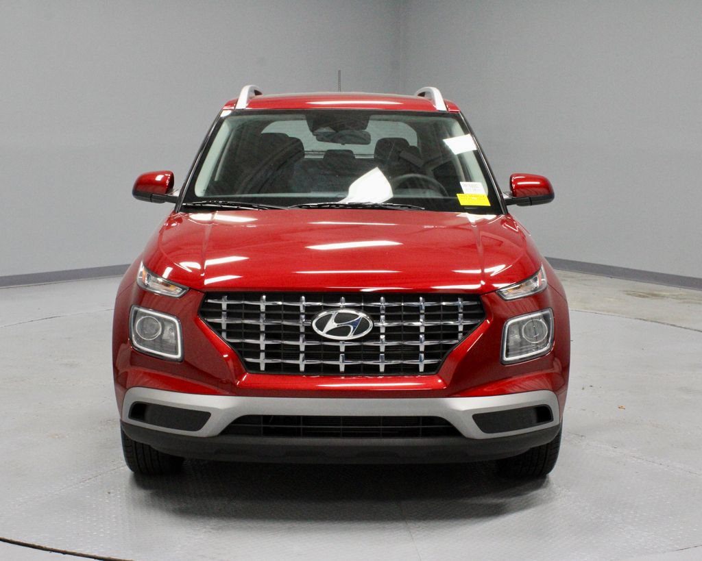 Used 2025 Hyundai Venue SEL FWD image 6