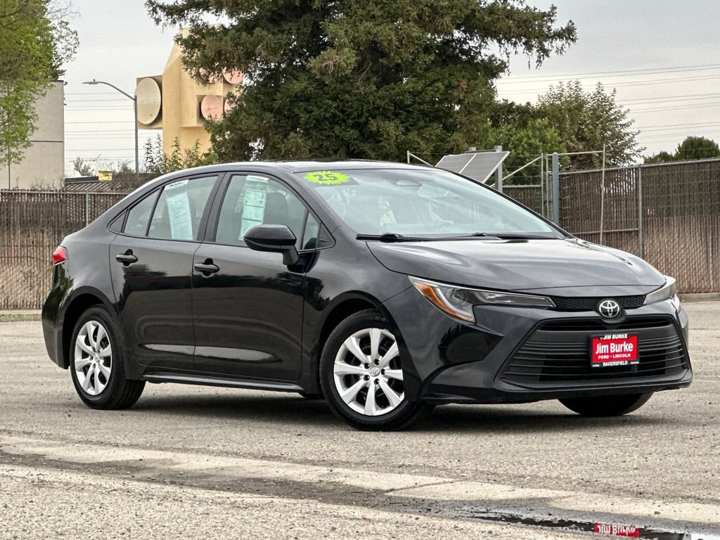 Used 2025 Toyota Corolla LE
