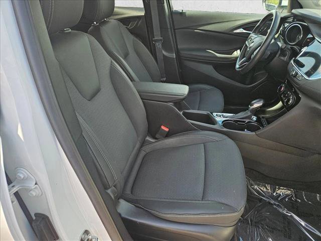 Used 2022 Buick Encore GX Preferred w/ Cold Weather Comfort Package AWD/4WD image 18