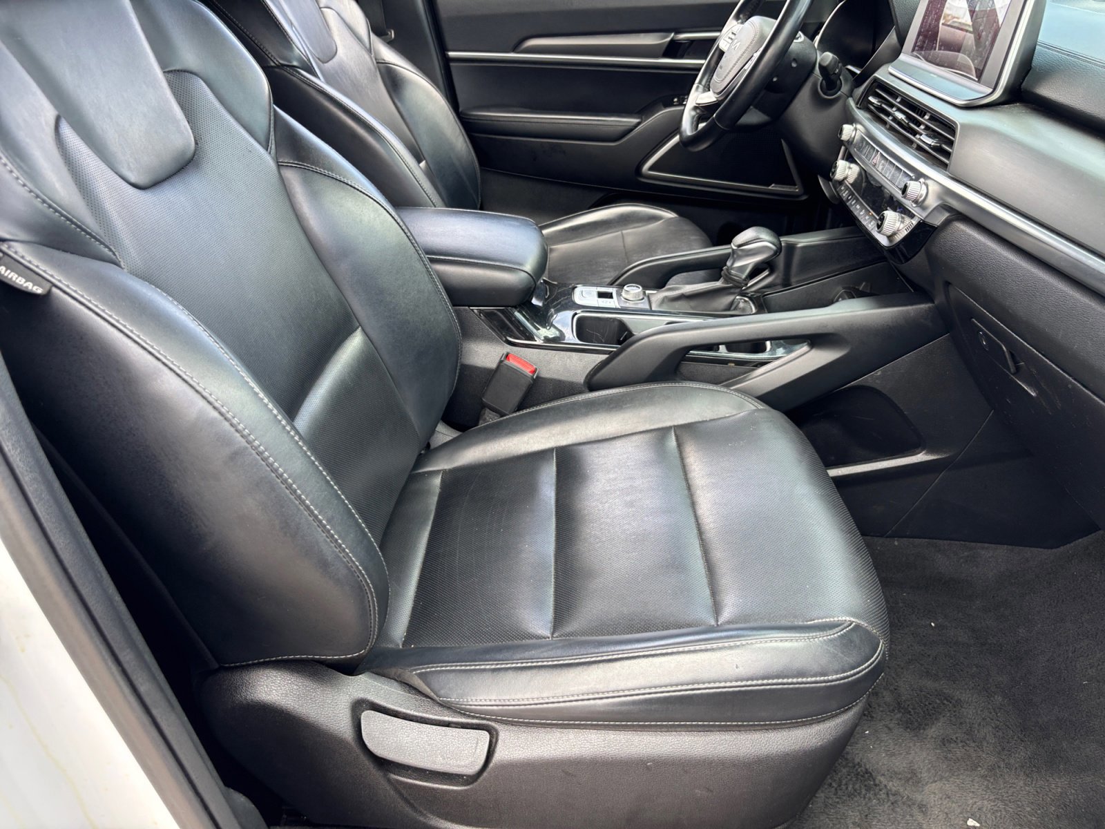 Used 2022 Kia Telluride LX image 19