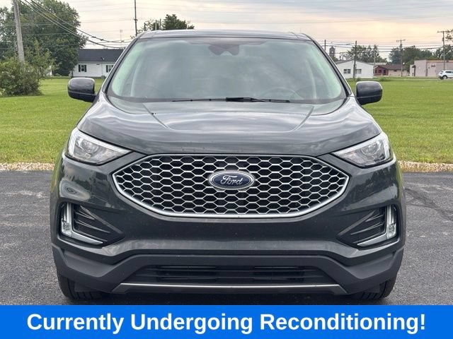 Certified 2024 Ford Edge SEL w/ Convenience Package AWD/4WD image 2