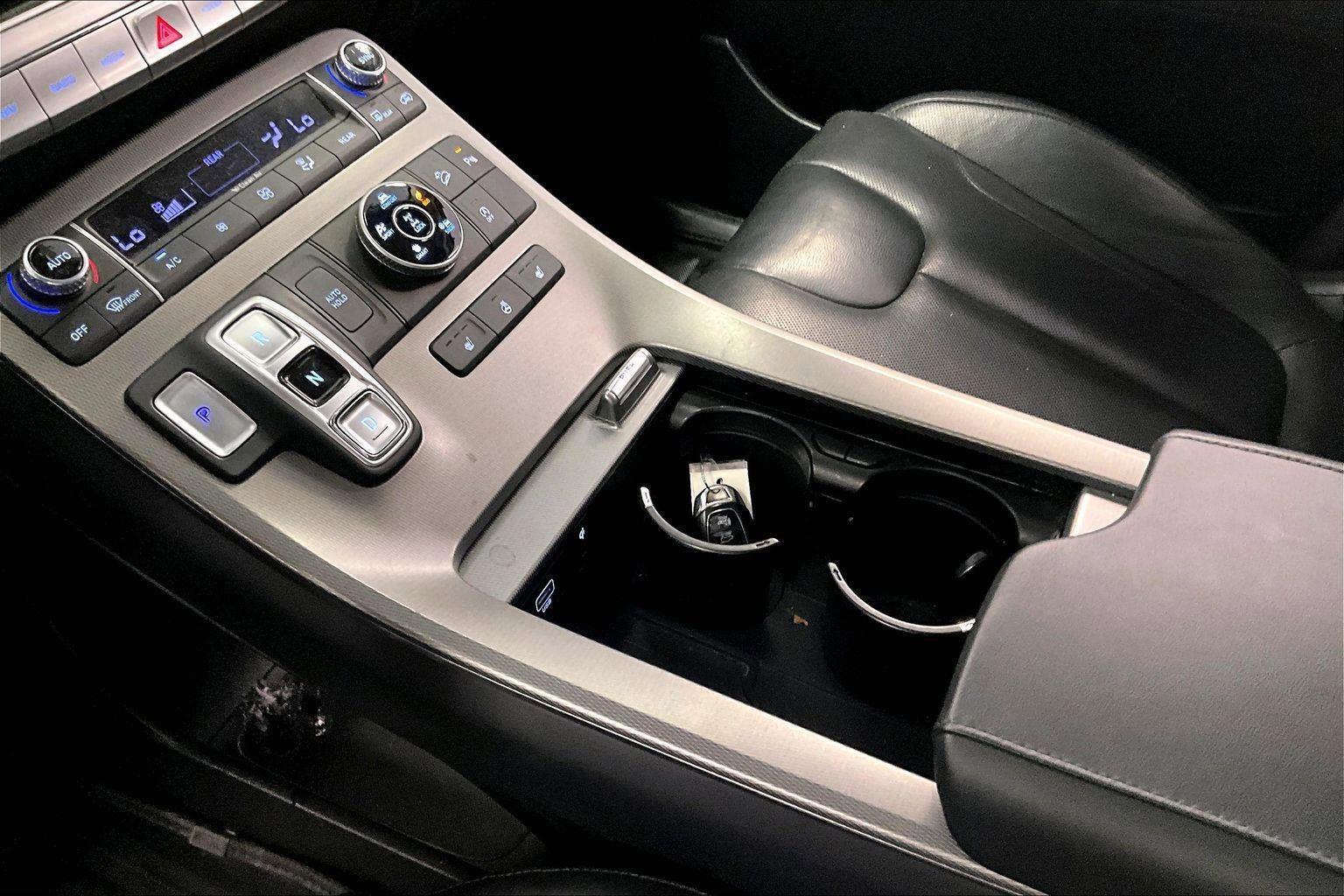 Used 2021 Hyundai Palisade SEL w/ Premium Package image 16