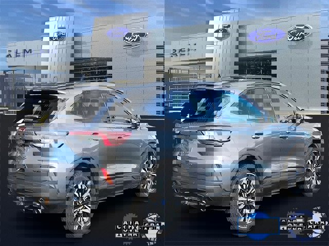 Certified 2022 Ford Escape SEL w/ SEL Stealth AWD Package image 3
