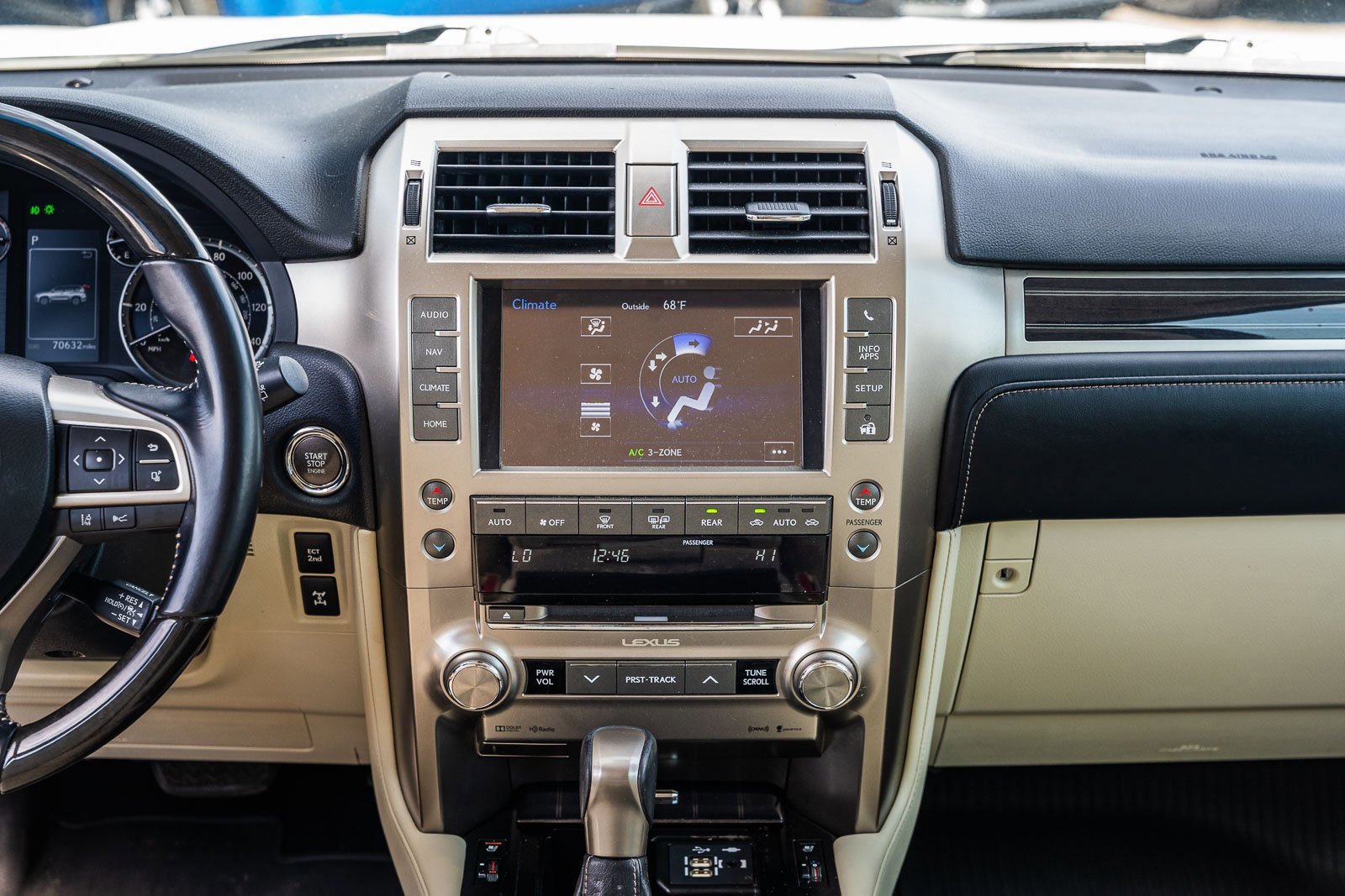 Used 2020 Lexus GX 460 Premium w/ Premium Package image 33
