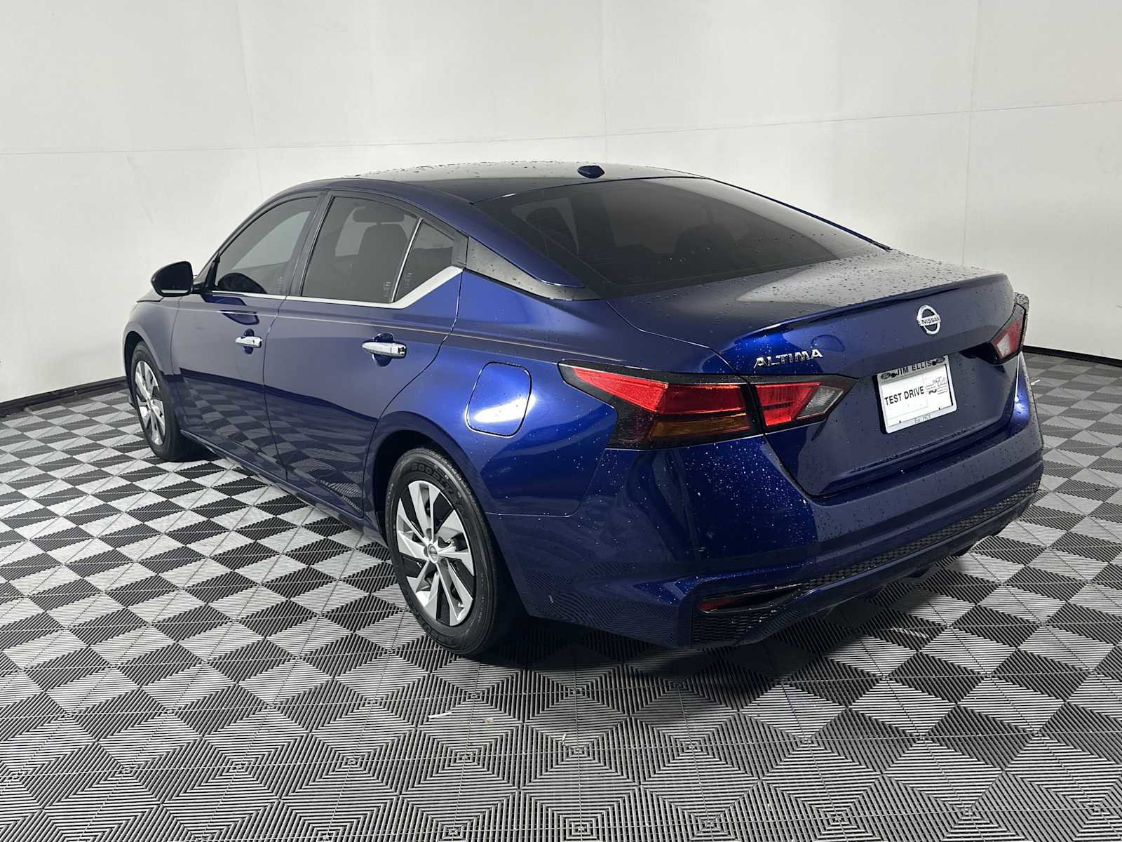 Used 2019 Nissan Altima 2.5 S image 3