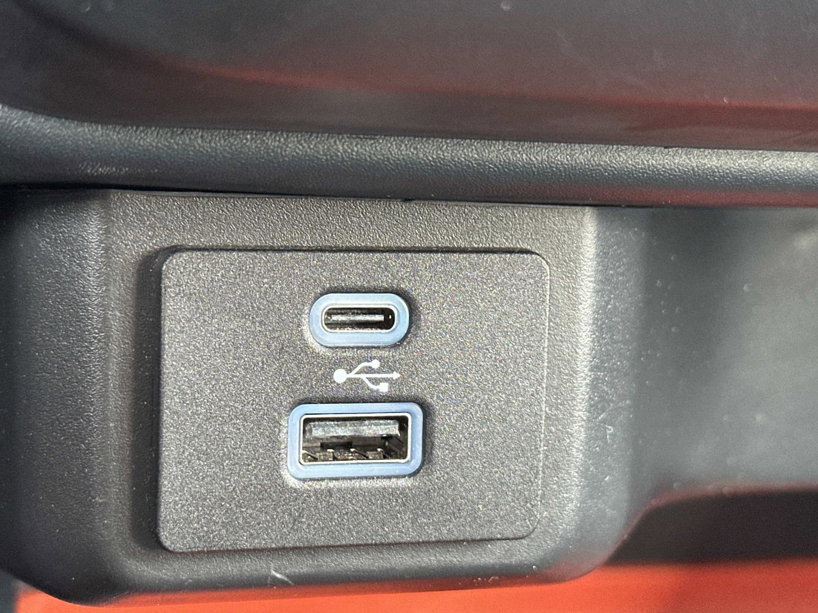 Certified 2022 Ford Maverick XLT w/ XLT Luxury Package image 18