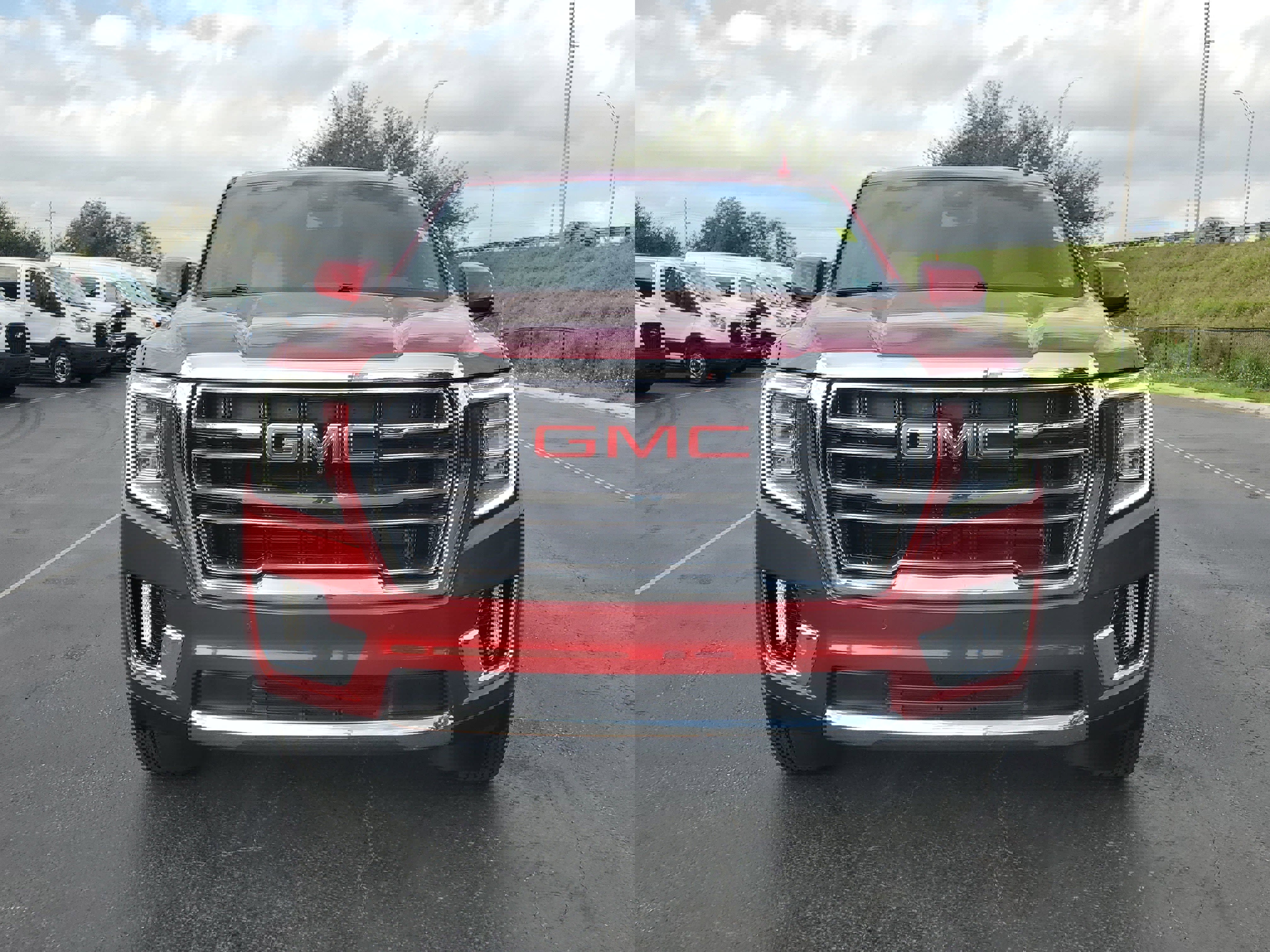 Used 2023 GMC Yukon SLT w/ SLT Luxury Package image 5