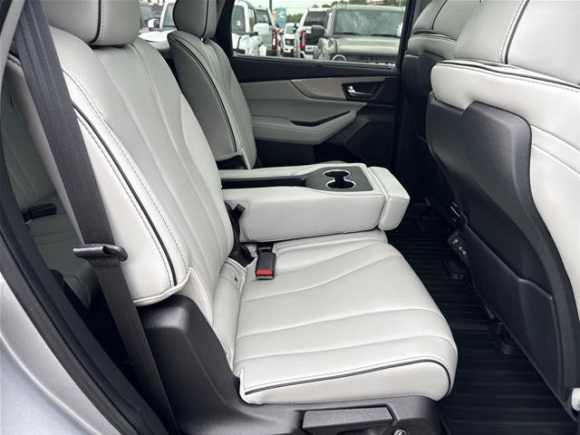 Used 2023 Acura MDX SH-AWD w/ Advance Package image 23