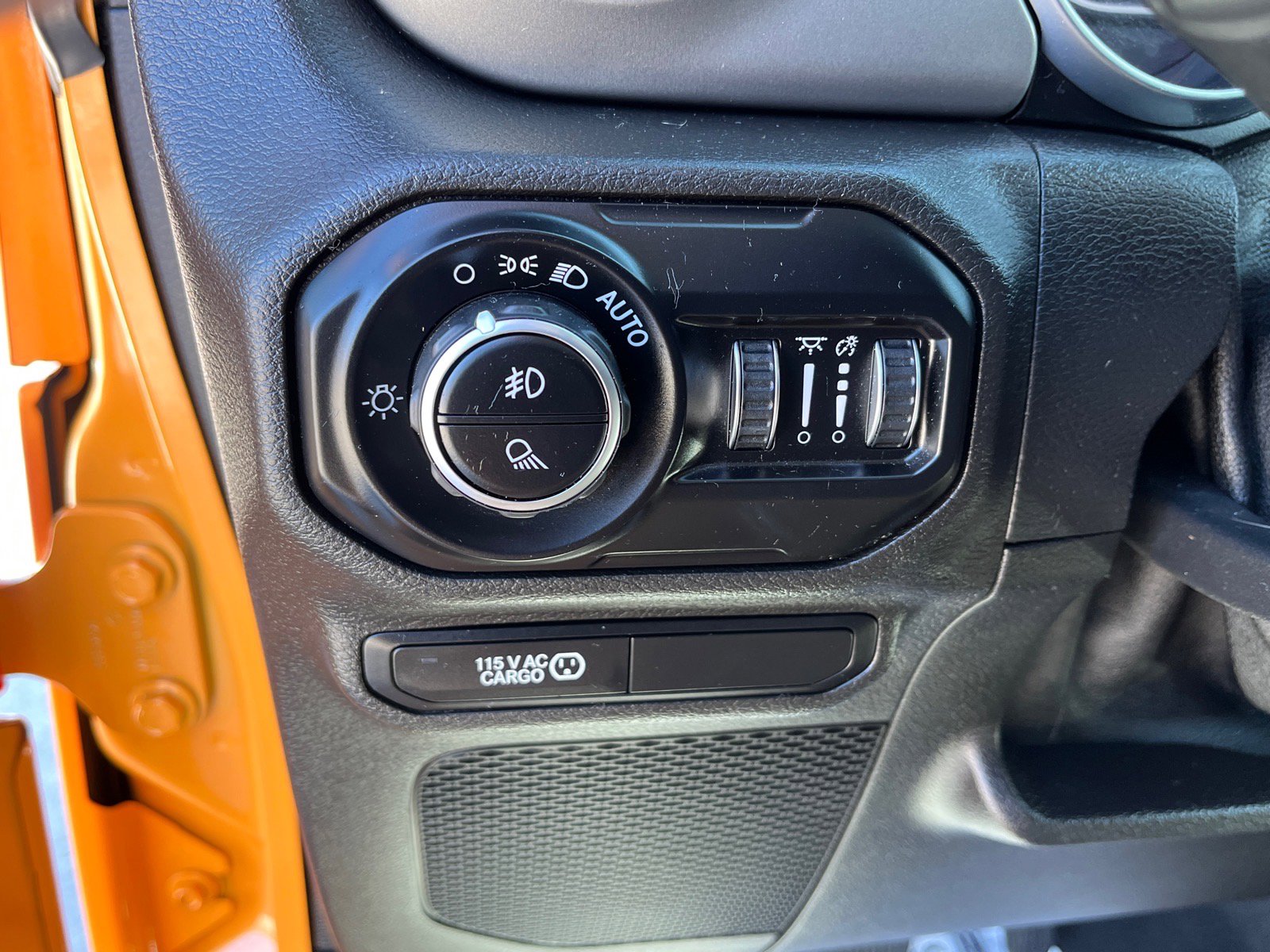 Used 2021 Jeep Gladiator Rubicon image 18