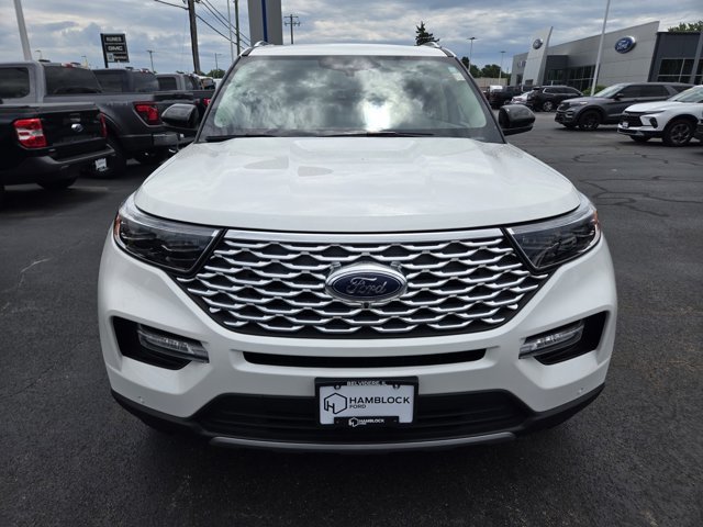 Certified 2023 Ford Explorer Platinum w/ Technology Package AWD/4WD image 3