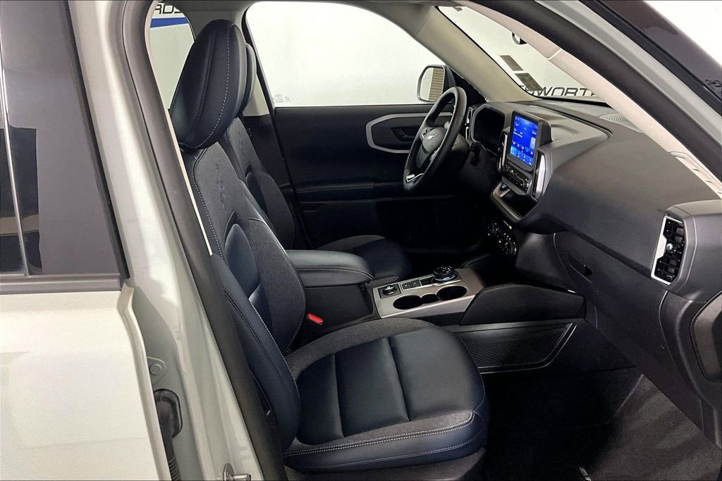 Certified 2024 Ford Bronco Sport Outer Banks w/ Tech Package AWD/4WD image 6