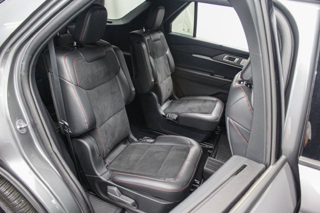 Certified 2025 Ford Explorer ST AWD/4WD image 26