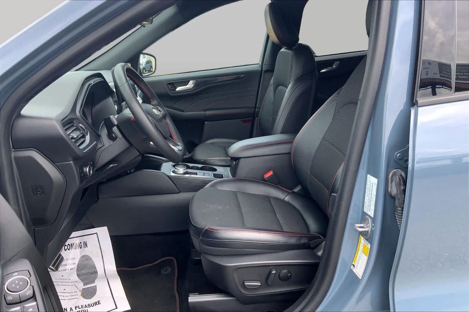 Certified 2023 Ford Escape ST-Line w/ Tech Pack #1 FWD image 8