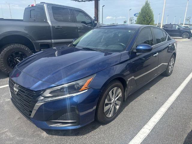Used 2023 Nissan Altima 2.5 S FWD image 1