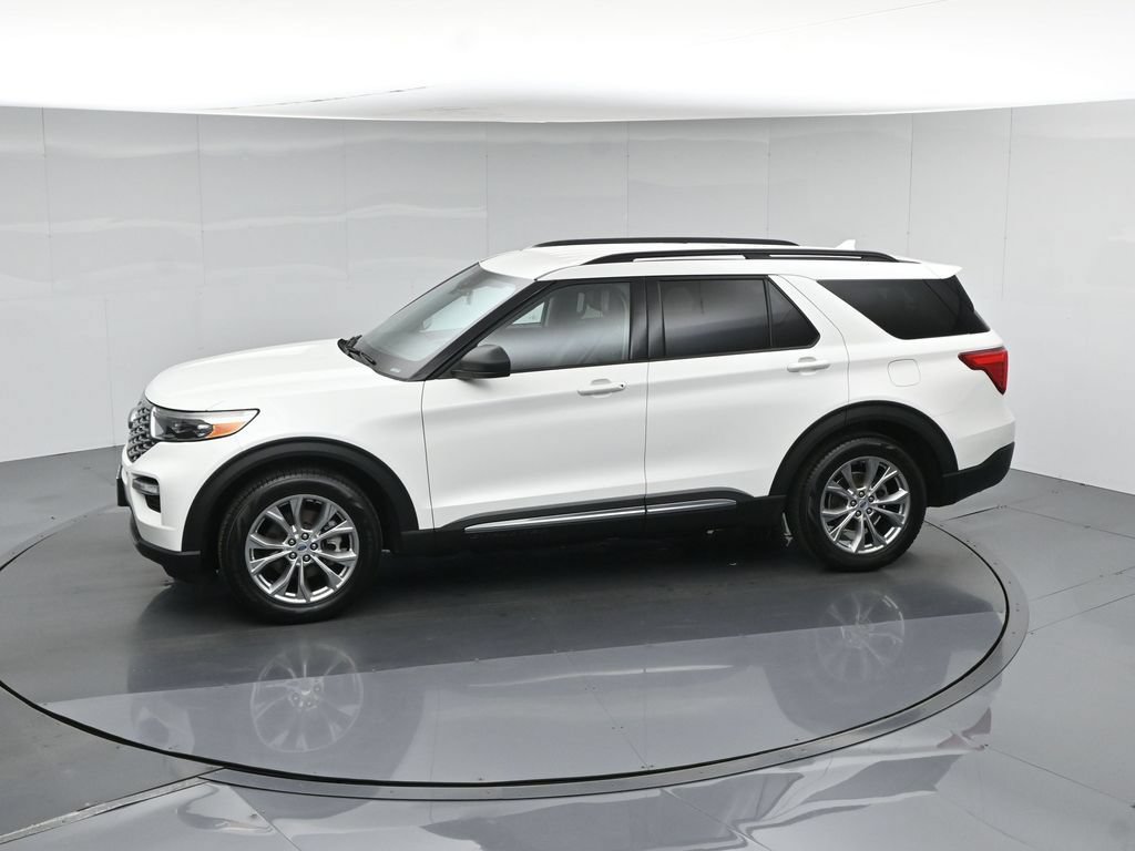 Certified 2021 Ford Explorer XLT w/ Equipment Group 202A RWD image 43