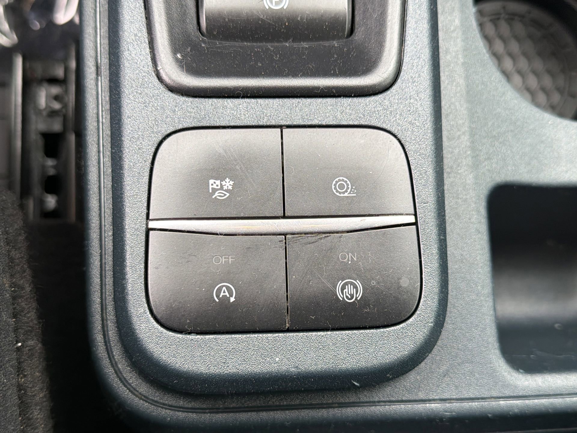 Certified 2024 Ford Maverick XL image 16