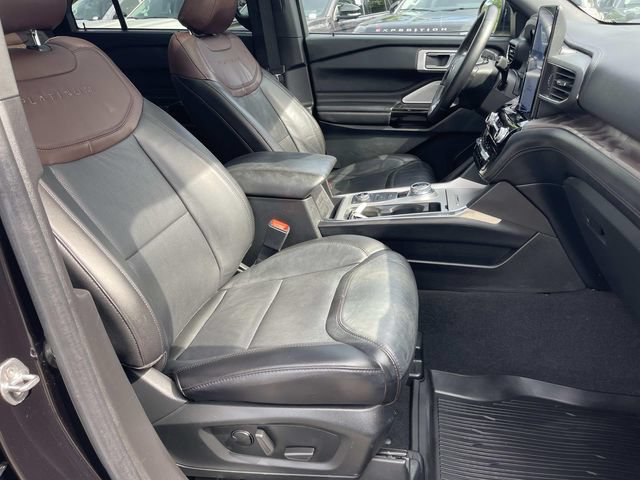 Certified 2023 Ford Explorer Platinum w/ Technology Package AWD/4WD image 24