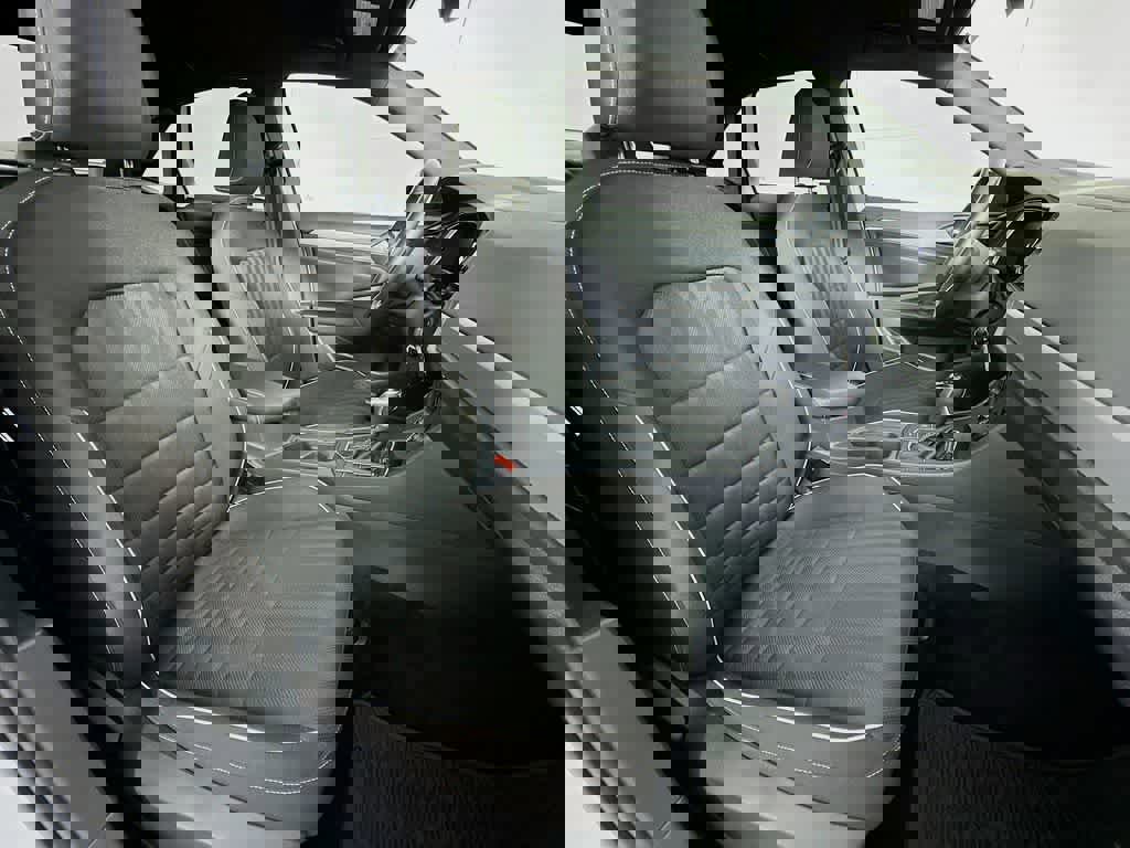 Used 2022 Volkswagen Jetta Sport image 17