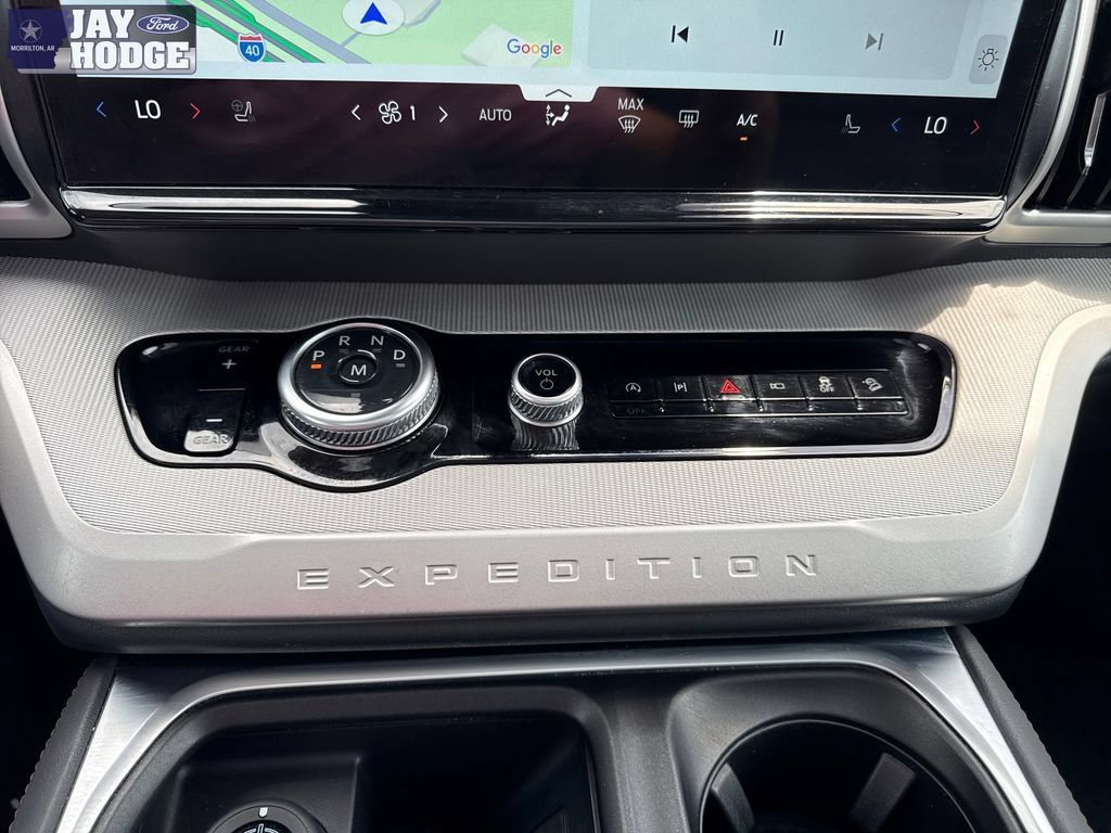 Certified 2025 Ford Expedition Active AWD/4WD image 18